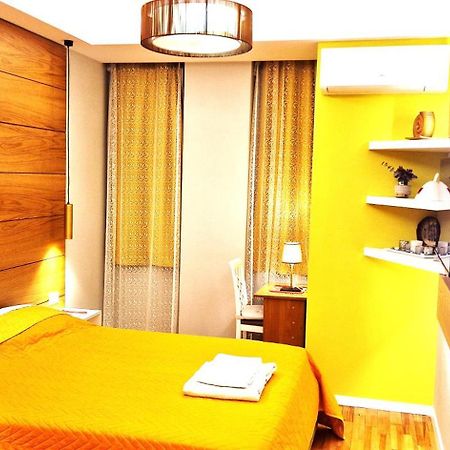 Central Comfy Apartment Tirana Exterior foto